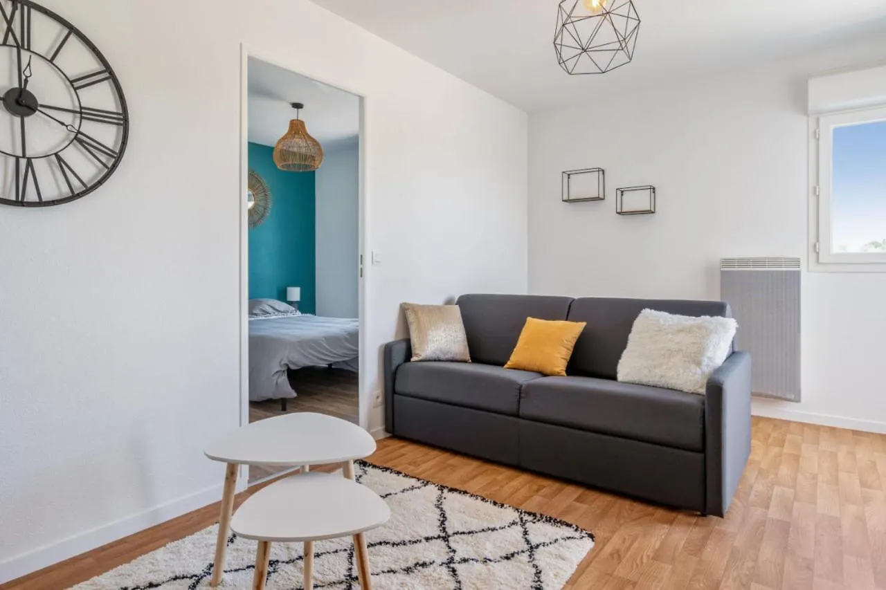 Nice Flat W Balcony And Garage In Vannes 5 Min To The Beach - Welkeys Apartment