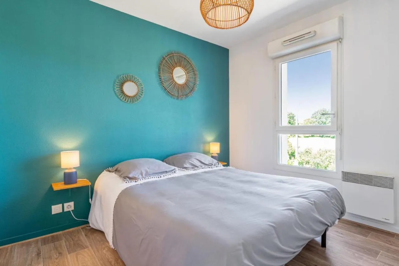 Nice Flat W Balcony And Garage In Vannes 5 Min To The Beach - Welkeys Apartment 0*,  France