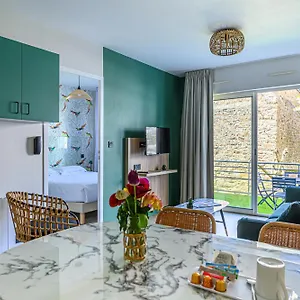 Le Liberte Centre-ville Aparthotel